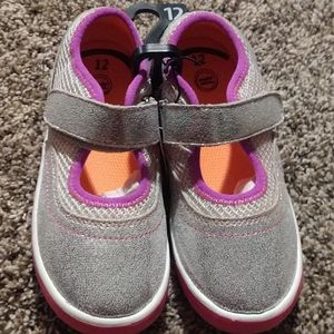 💥 BRAND NEW GIRLS SLIDE ONs💥